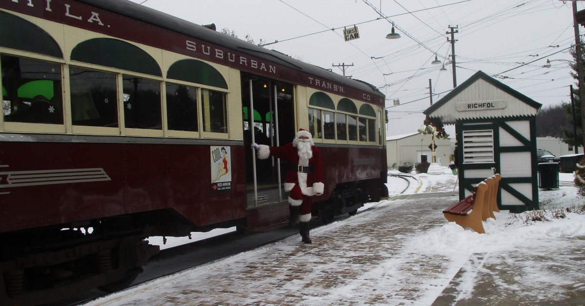 santa trolley at pennsylvania trolley museum on dec 12 2021 3 15 pm